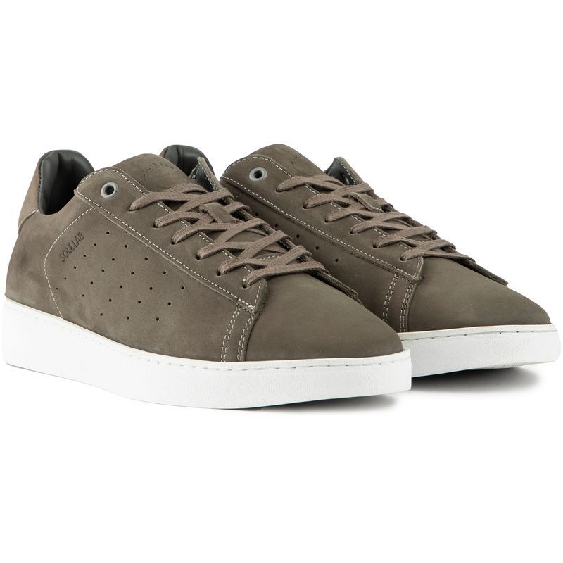 Minimalistische Court-Sneaker aus Nubukleder