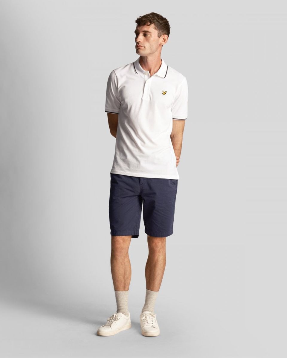 Gerade geschnittene, knielange Chino-Shorts