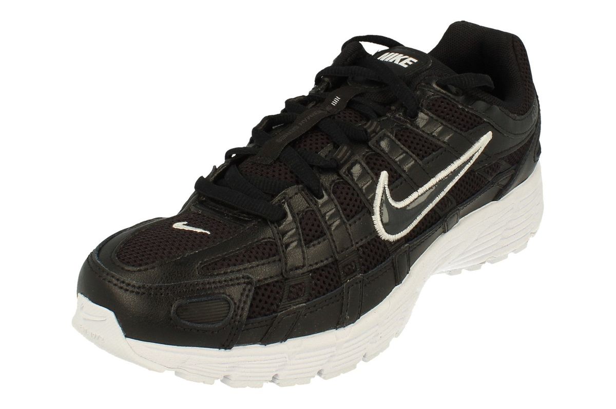Retro-inspirierter Laufschuh