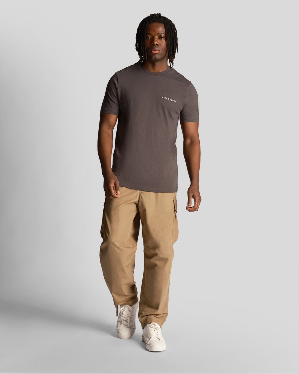 Klassisches T-Shirt mit Logo-Stickerei