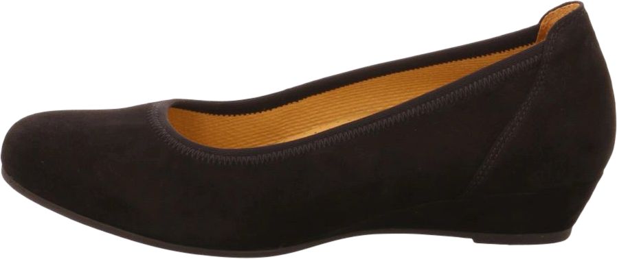 Klassische schwarze Keilabsatz Ballerinas