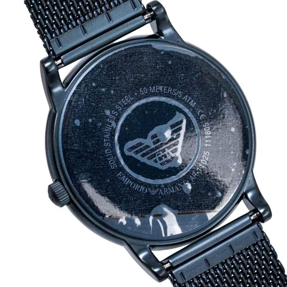 Minimalistische Armbanduhr mit Mesh-Armband