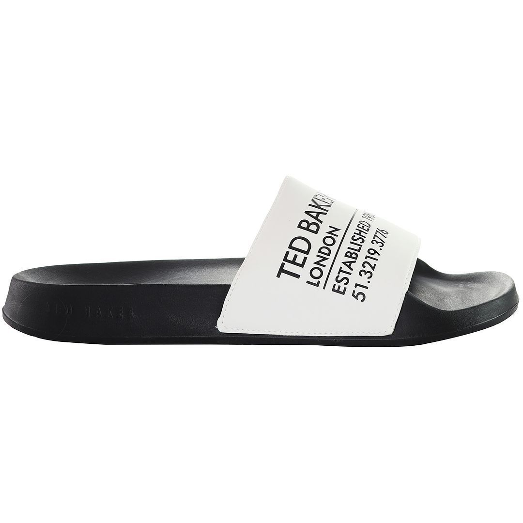 Minimalistische weiße und schwarze Pantoletten