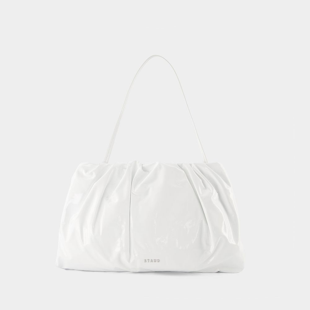 Geraffte Schultertasche aus Lackleder