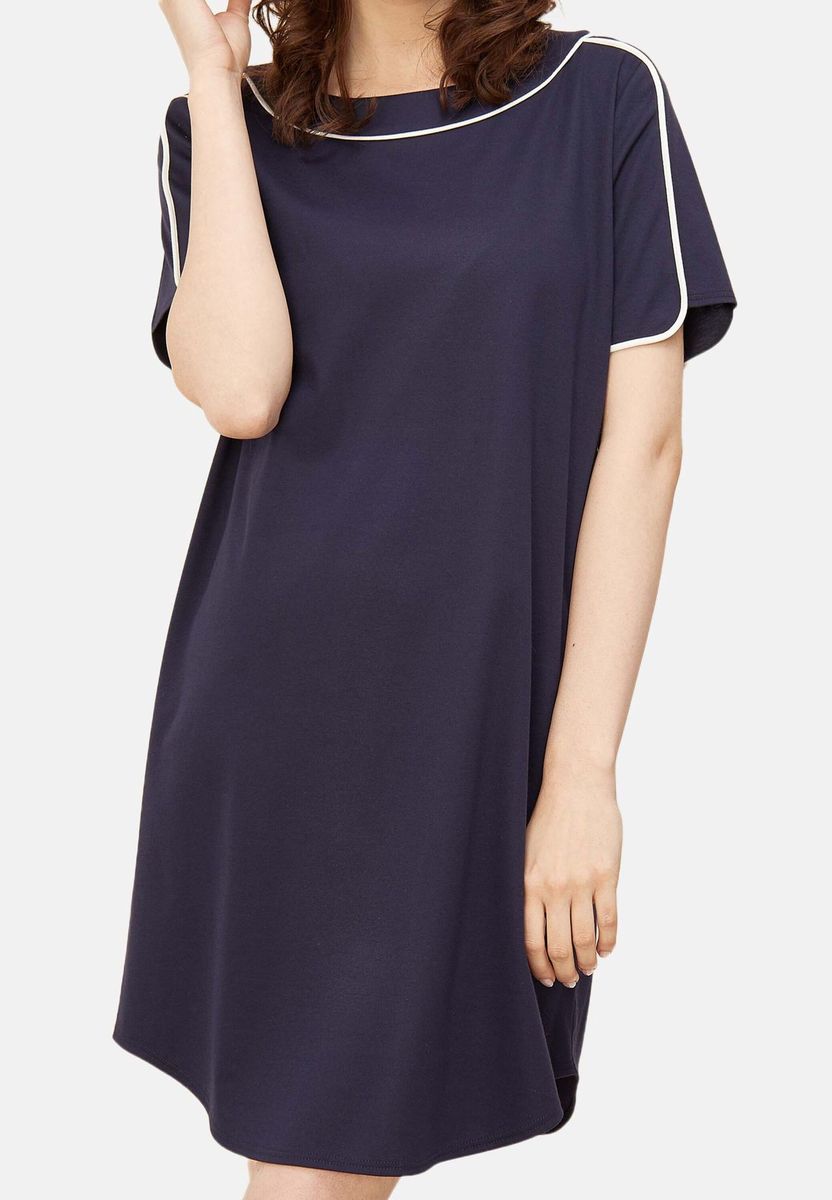 Marineblaues Nachthemdkleid mit Kontrastbesatz