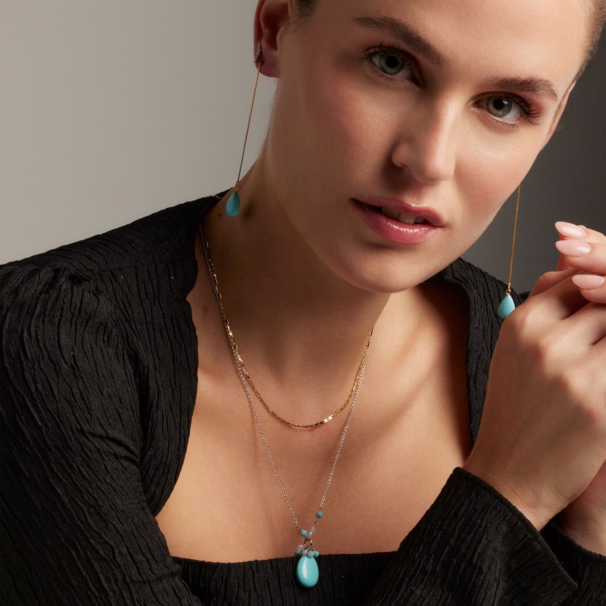 Elegante Kettenohrringe mit Türkis-Anhängern