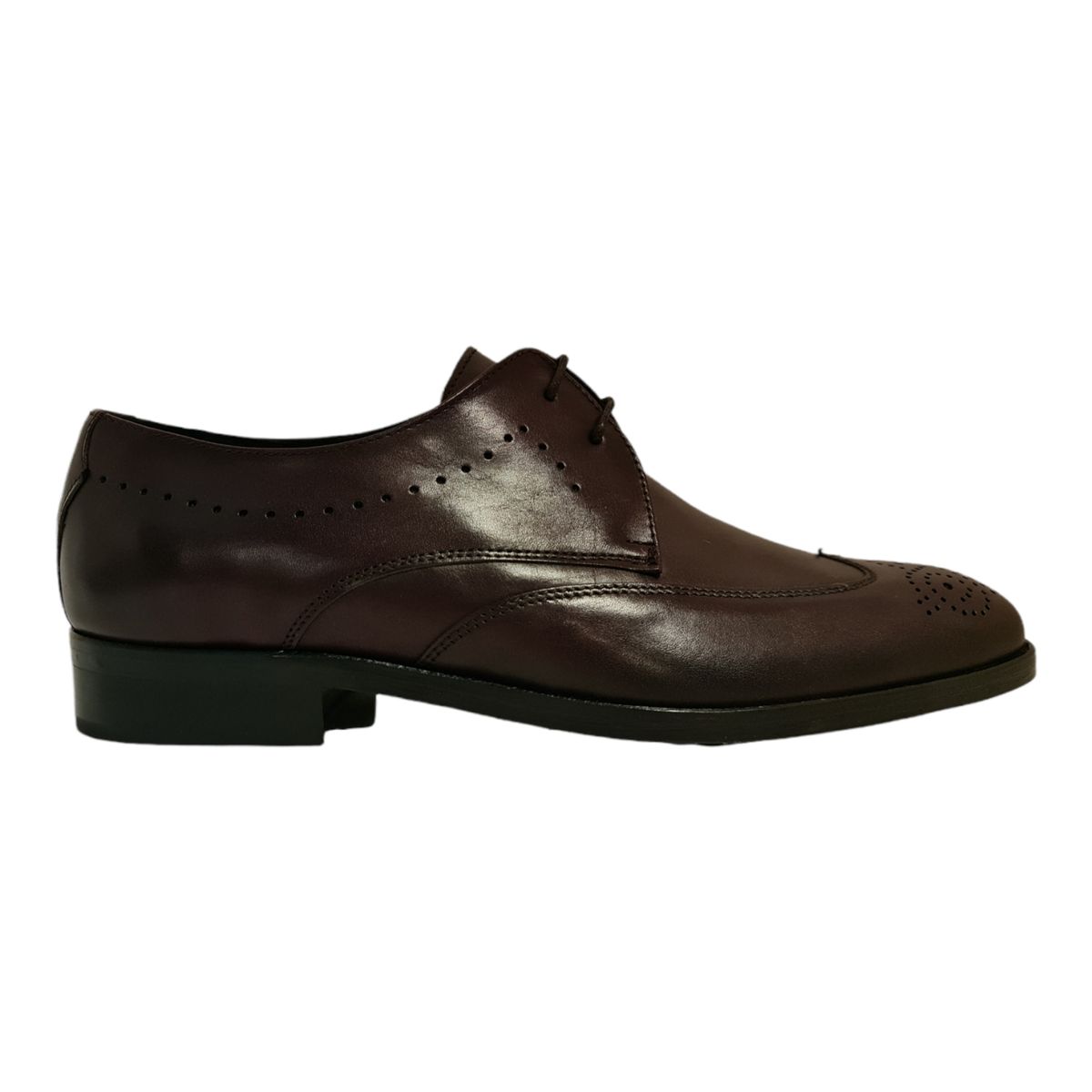 Burgunderfarbener Leder Wingtip Oxford Herrenschuh