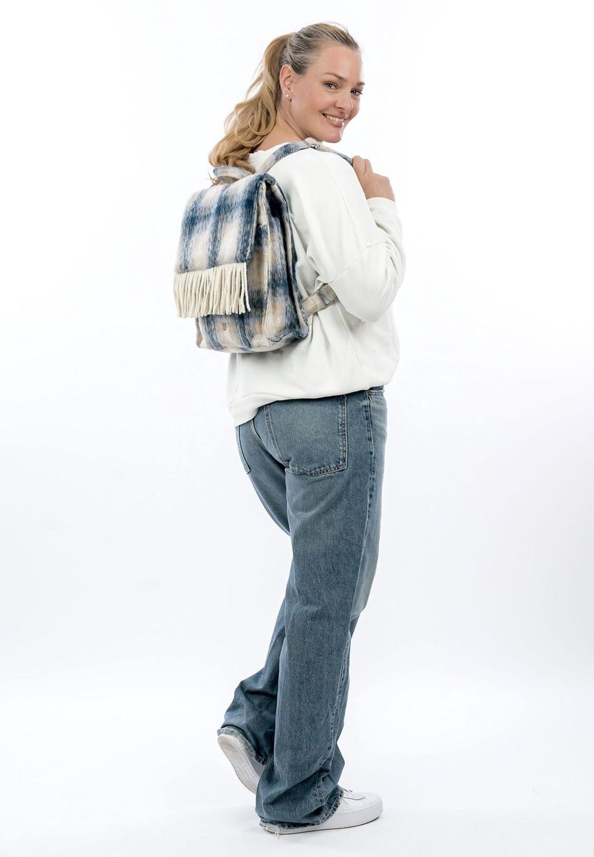 Rucksack mit Plaid-Fransenklappe