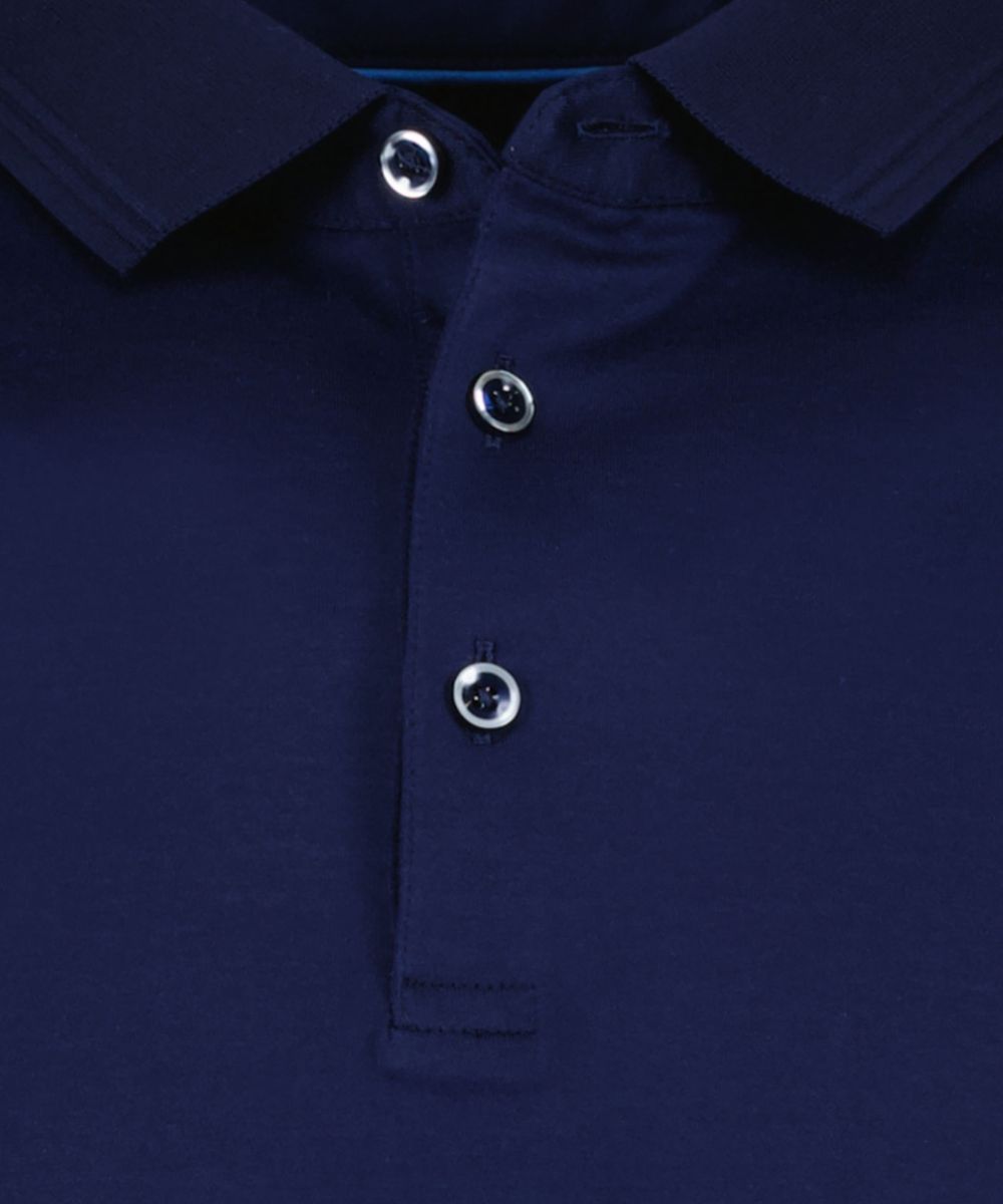 Klassisches Marineblaues Baumwoll-Poloshirt