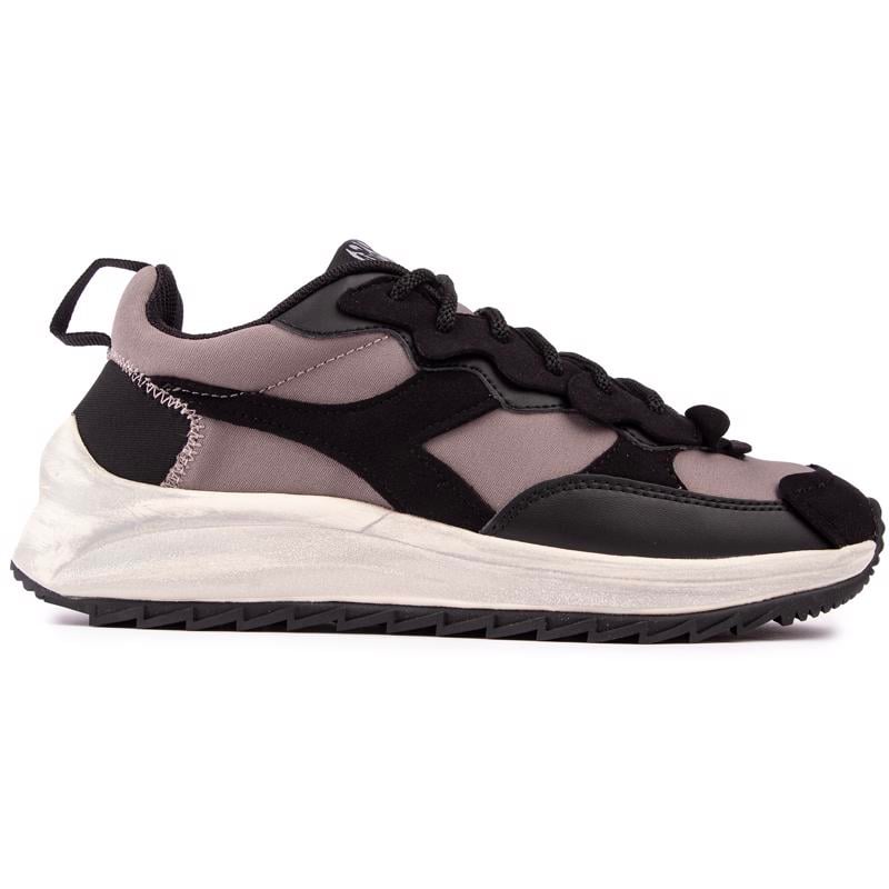 Moderne Athleisure Laufschuhe im Running-Stil