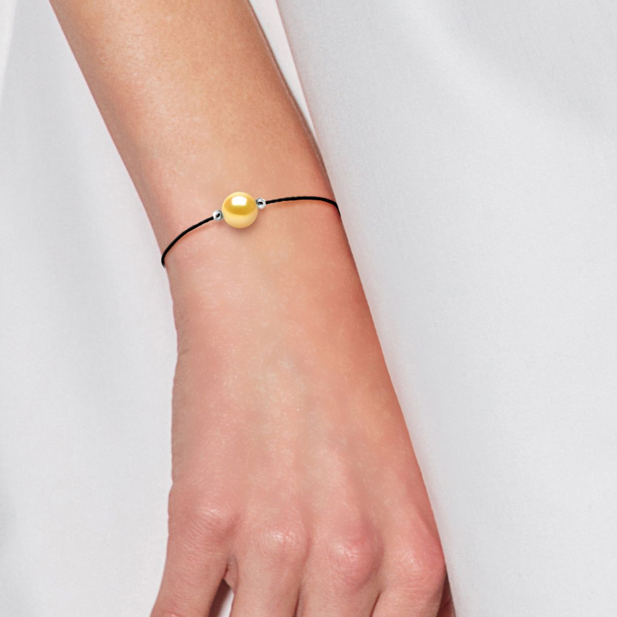 Minimalistisches Kordelarmband mit Goldener Perle