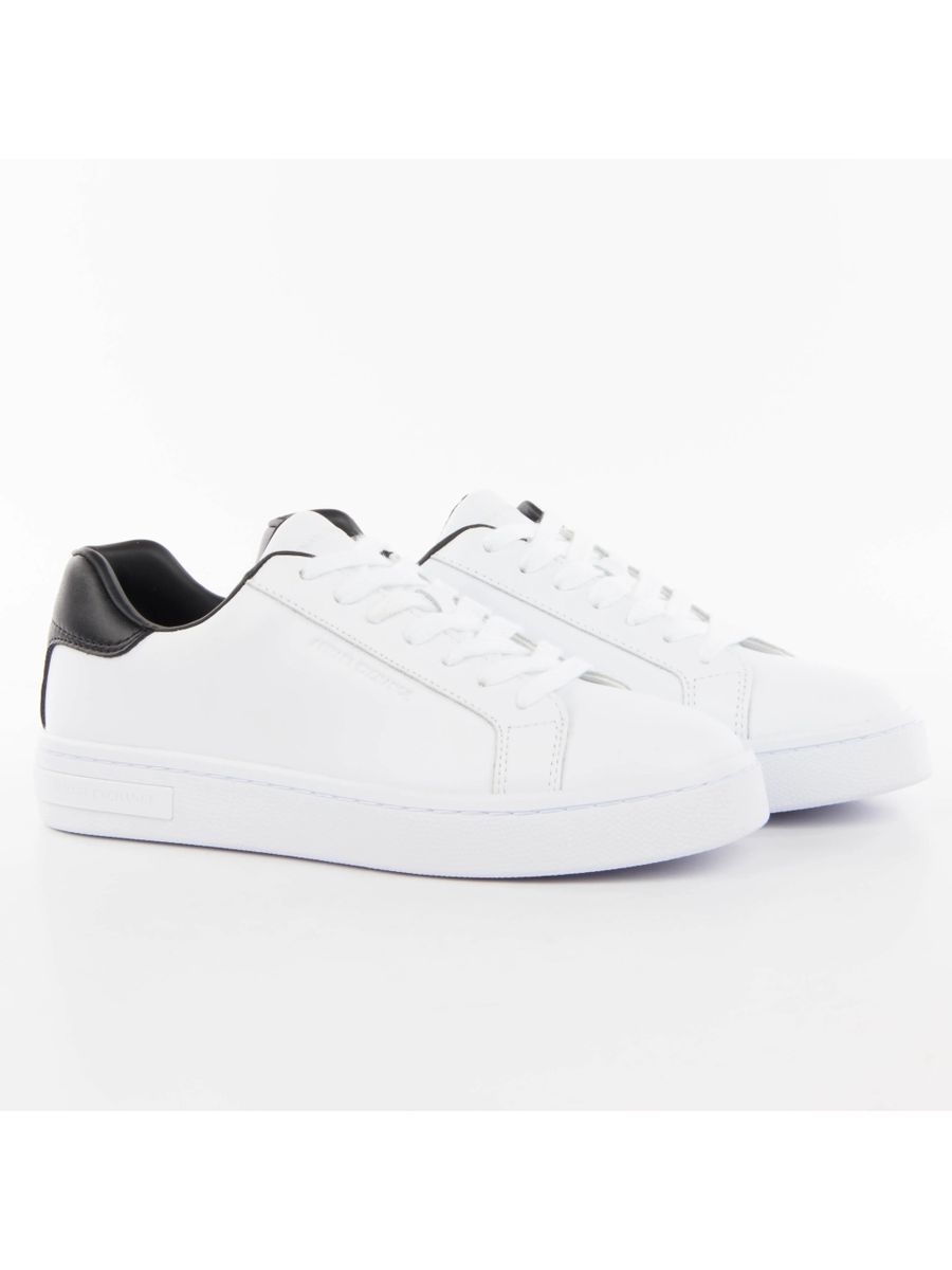 Urbane Leder-Sneakers mit Kontrastferse