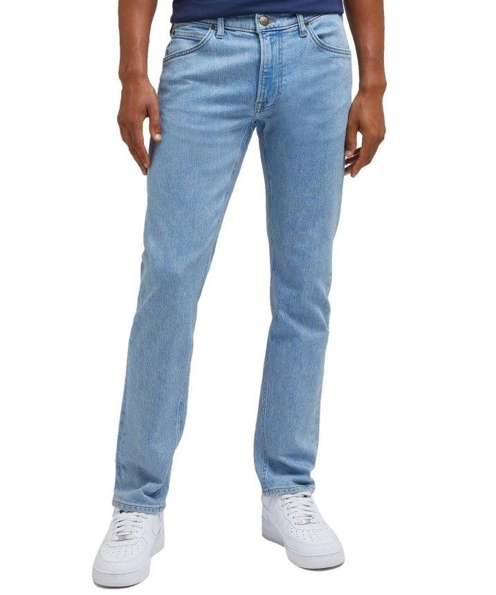 Schmal geschnittene Jeans mit heller Waschung