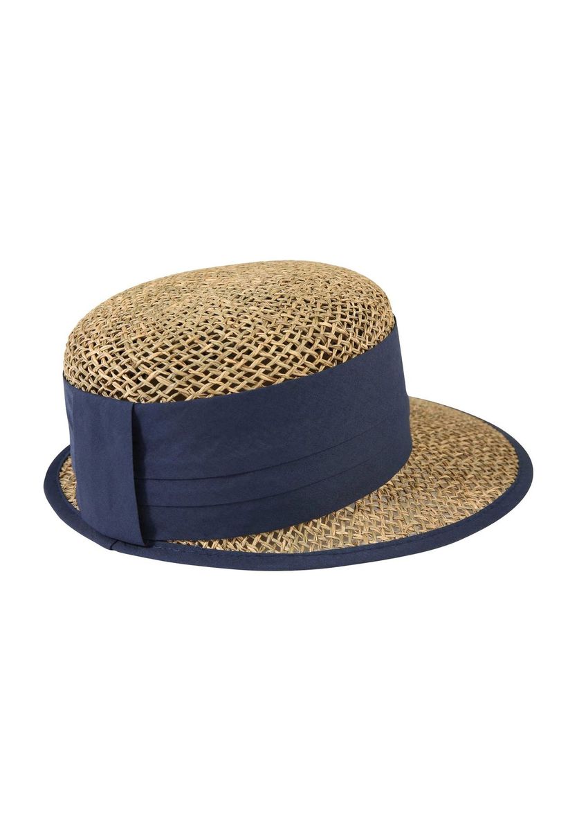 Klassischer Strohhut mit blauem Band