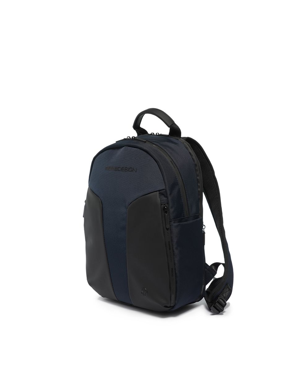 Moderner Tech-Rucksack mit Mehrfachfächern