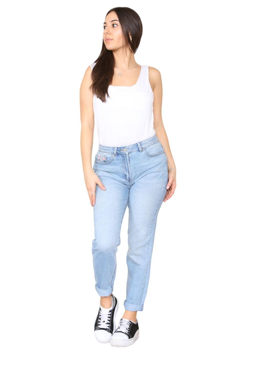 Hellblaue High-Waist Mom Jeans