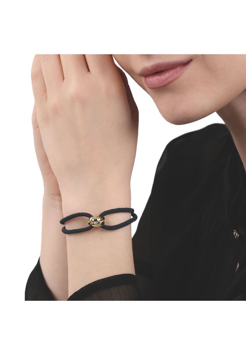 Kordelarmband mit goldenem Knotendetail