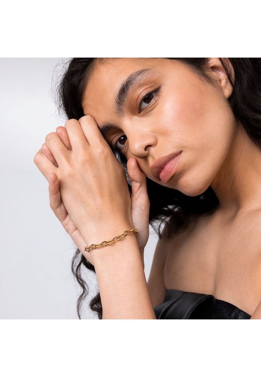 Goldfarbenes Edelstahl-Gliederarmband