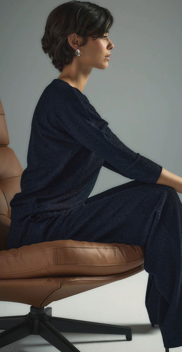 Elegante marineblaue Bouclé-Hose mit weitem Bein
