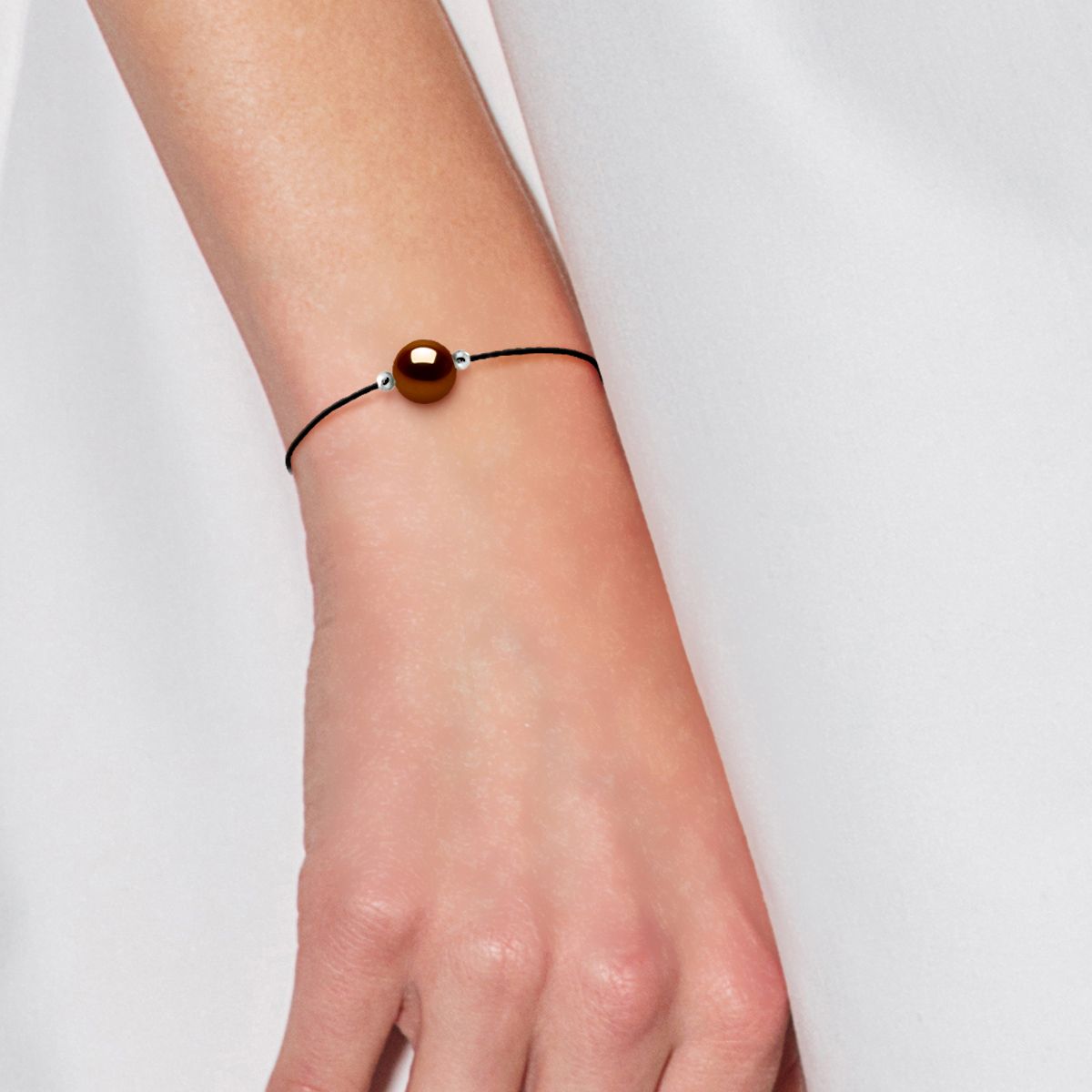 Minimalistisches Nylon-Armband mit Perle