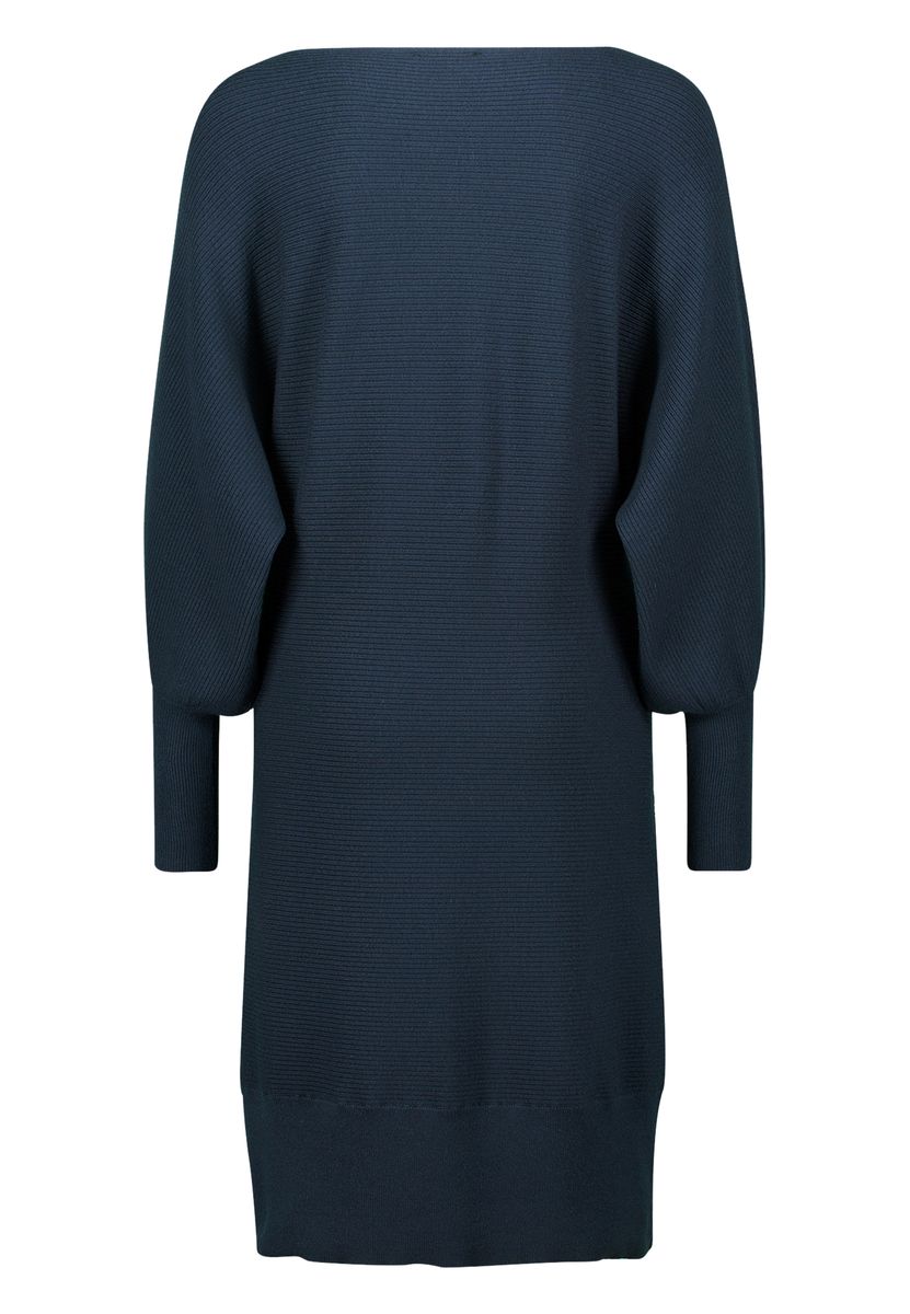 Elegantes gestricktes Minikleid