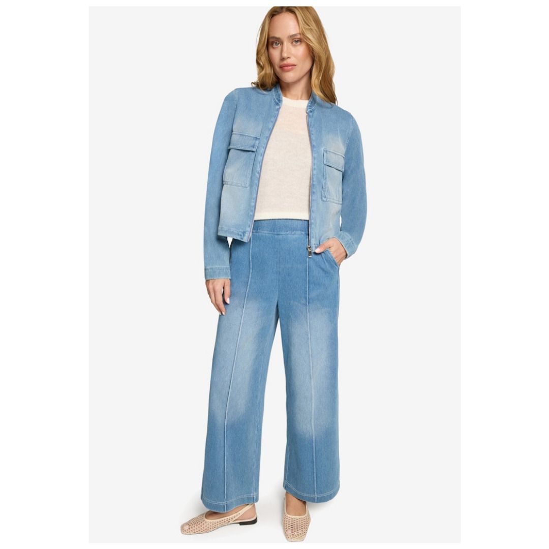 Hellblaue Jeansjacke mit Reißverschluss