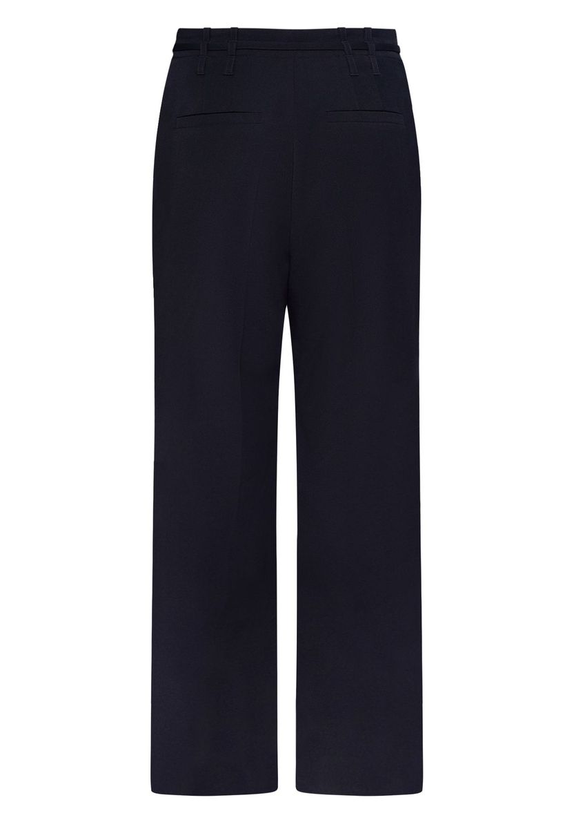 Weite, verkürzte Hose mit Bindegürtel