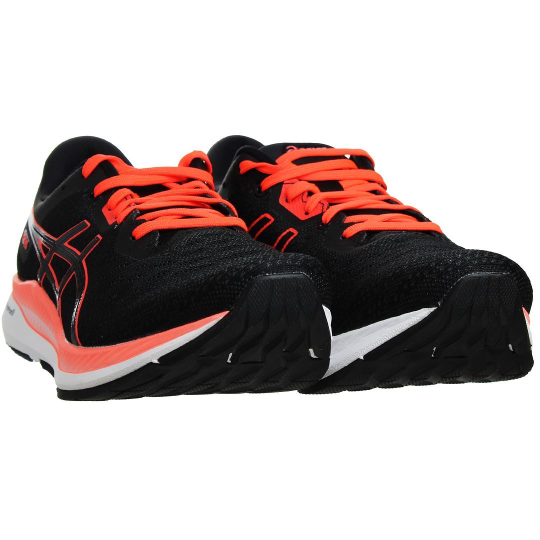 Performance-Laufschuh mit reaktionsfreudiger Sohle