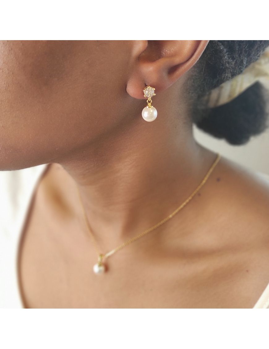 Schmuckset mit Perlen und Kristallen