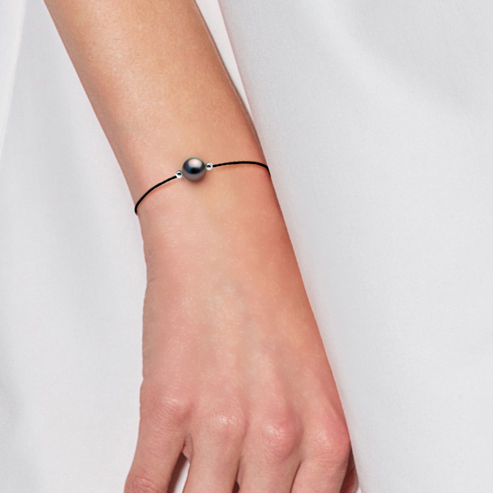 Minimalistisches Tahiti-Perlen Kordelarmband