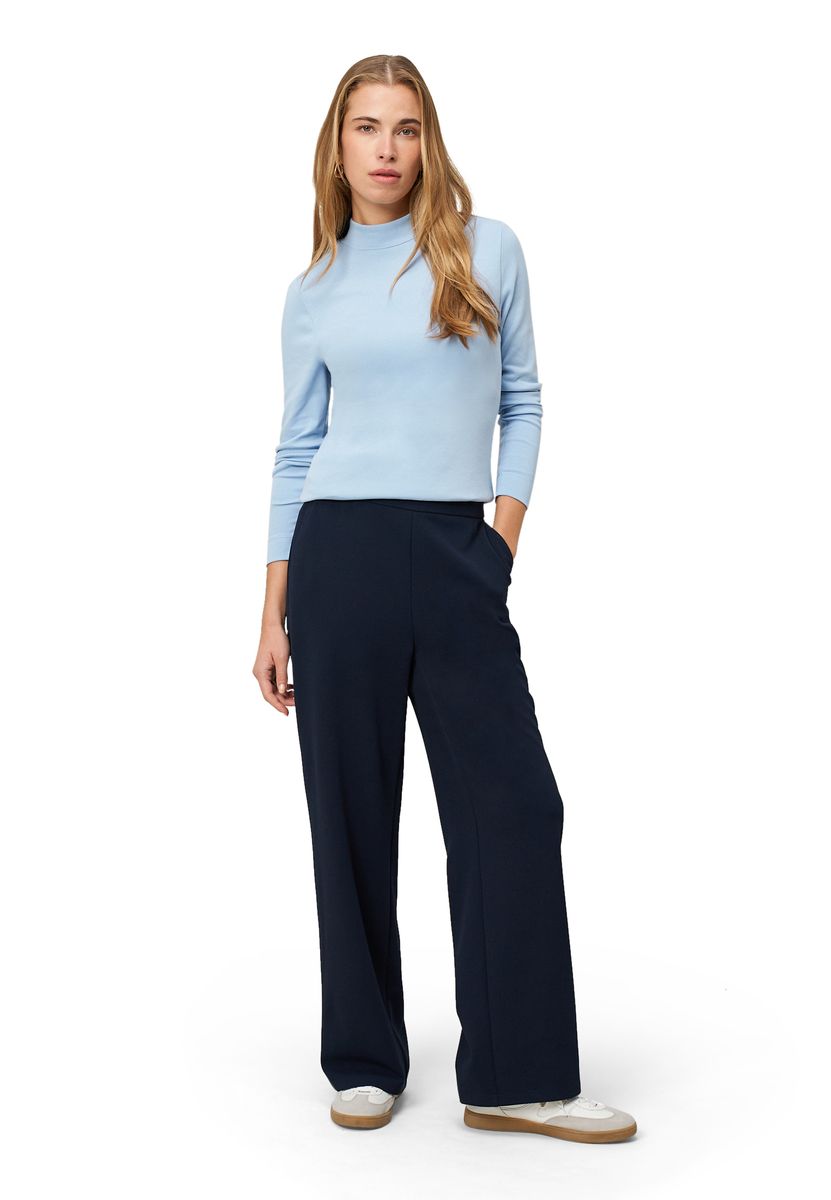 Marineblaues, figurbetontes Langarmshirt