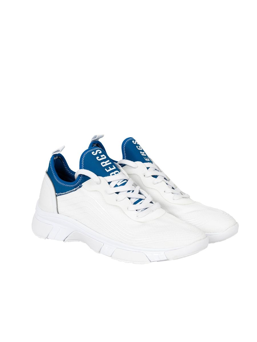 Sneaker mit Wellenstruktur und Sockenbund