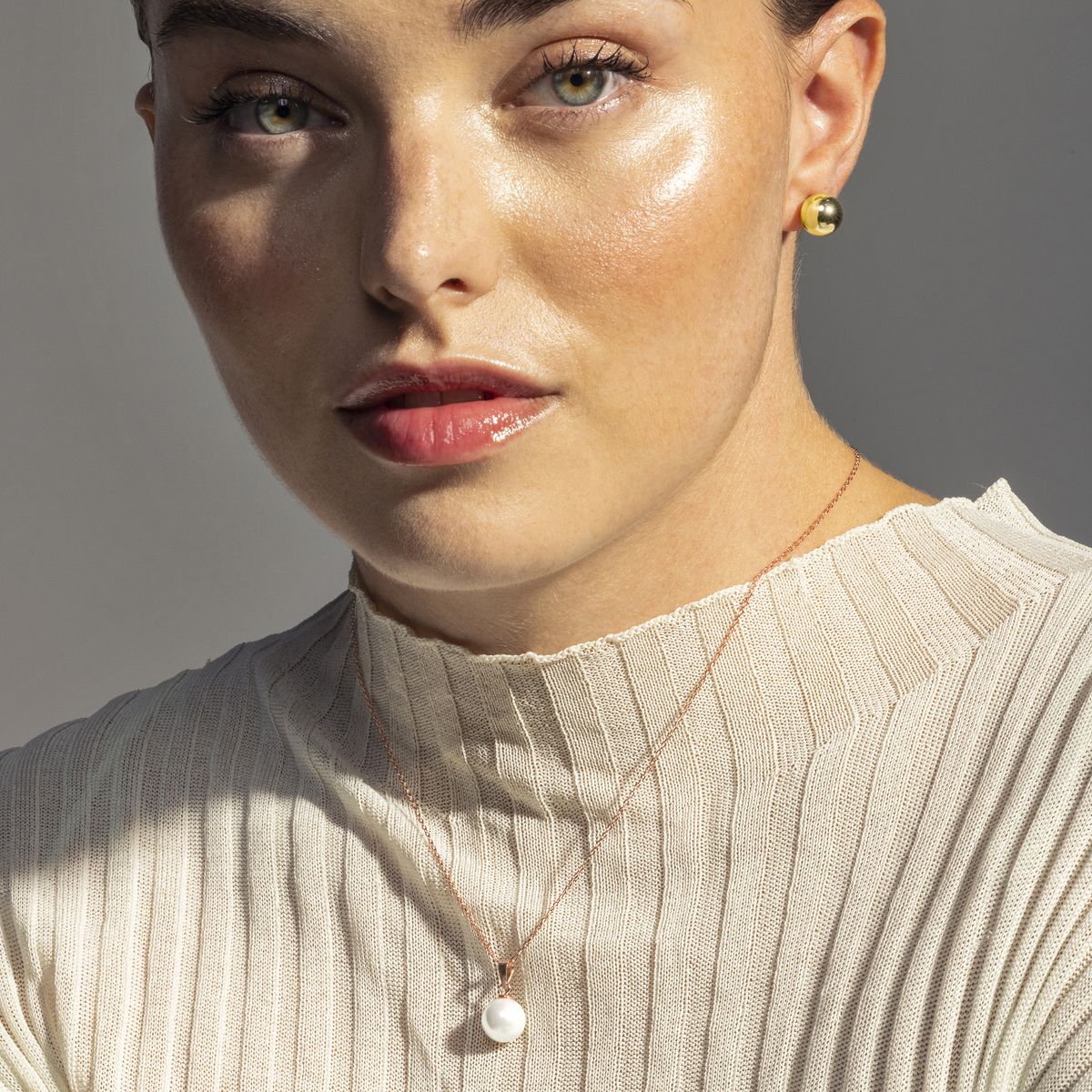 Elegante Roségold-Halskette mit Perle