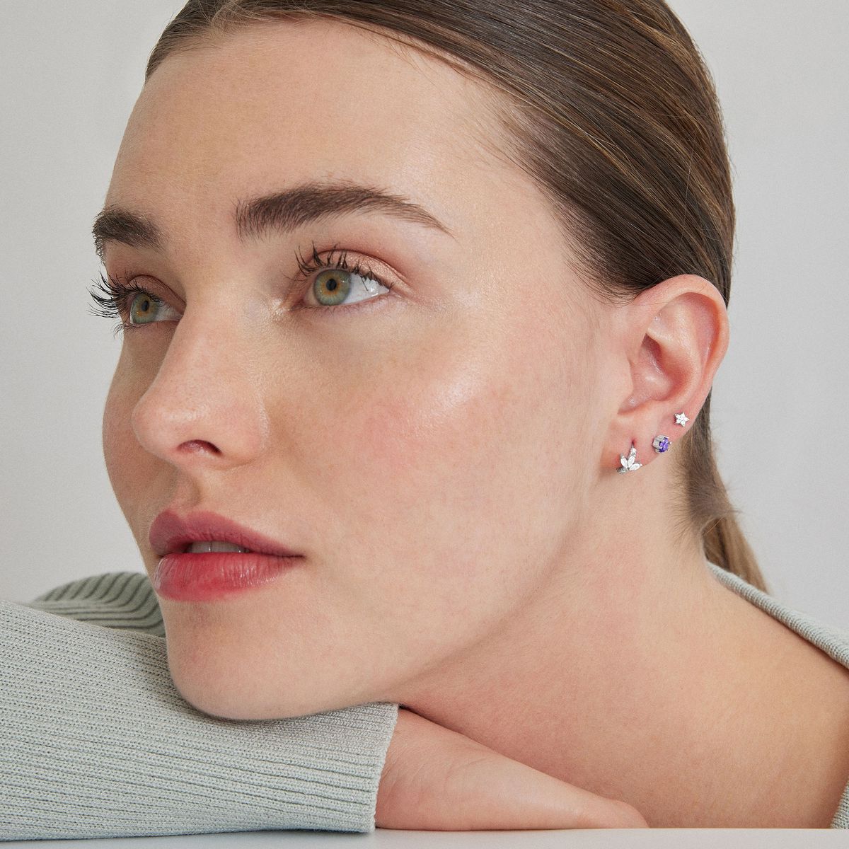 Amethyst-Zirkonia Rundschliff Ohrstecker