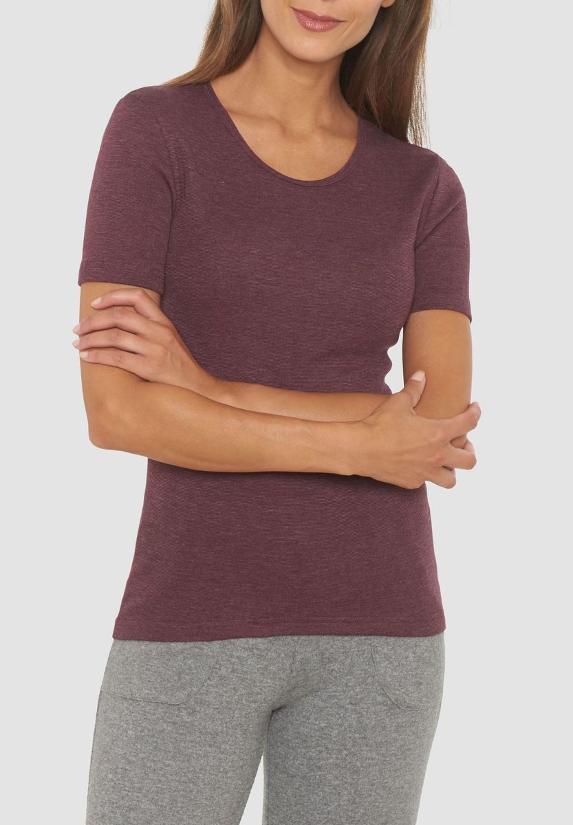 Figurbetontes Kurzarm-Strickoberteil