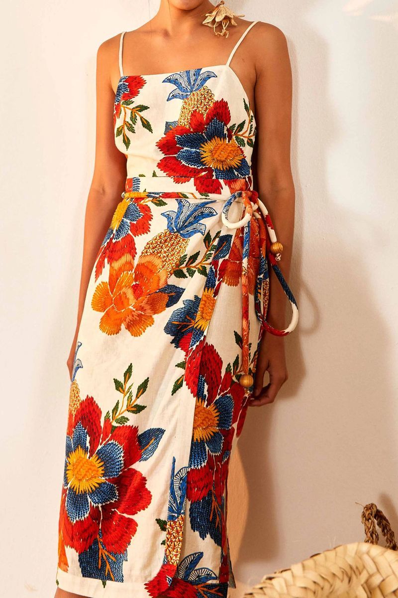 Midikleid mit Blumenmuster und Bindegürtel