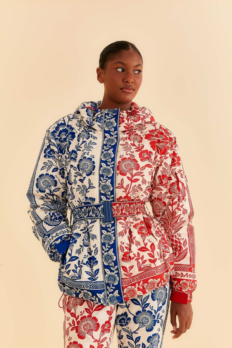 Ski Jacke mit Blumenmuster und Kapuze