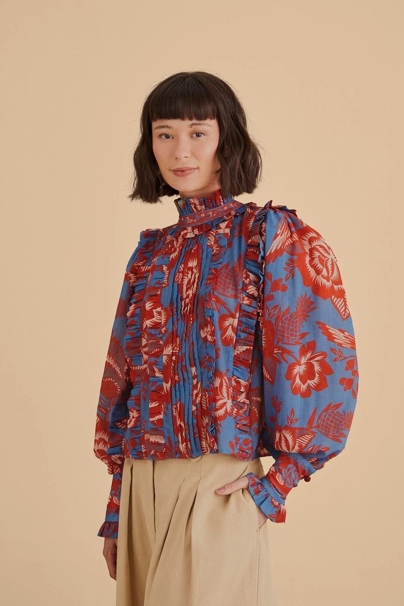 Bluse mit Blumenmuster und Rüschen
