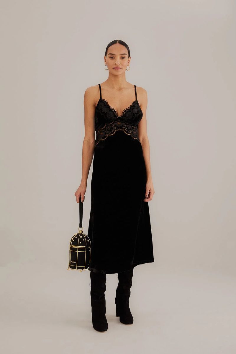 Samt-Slipkleid mit Spitzendetail