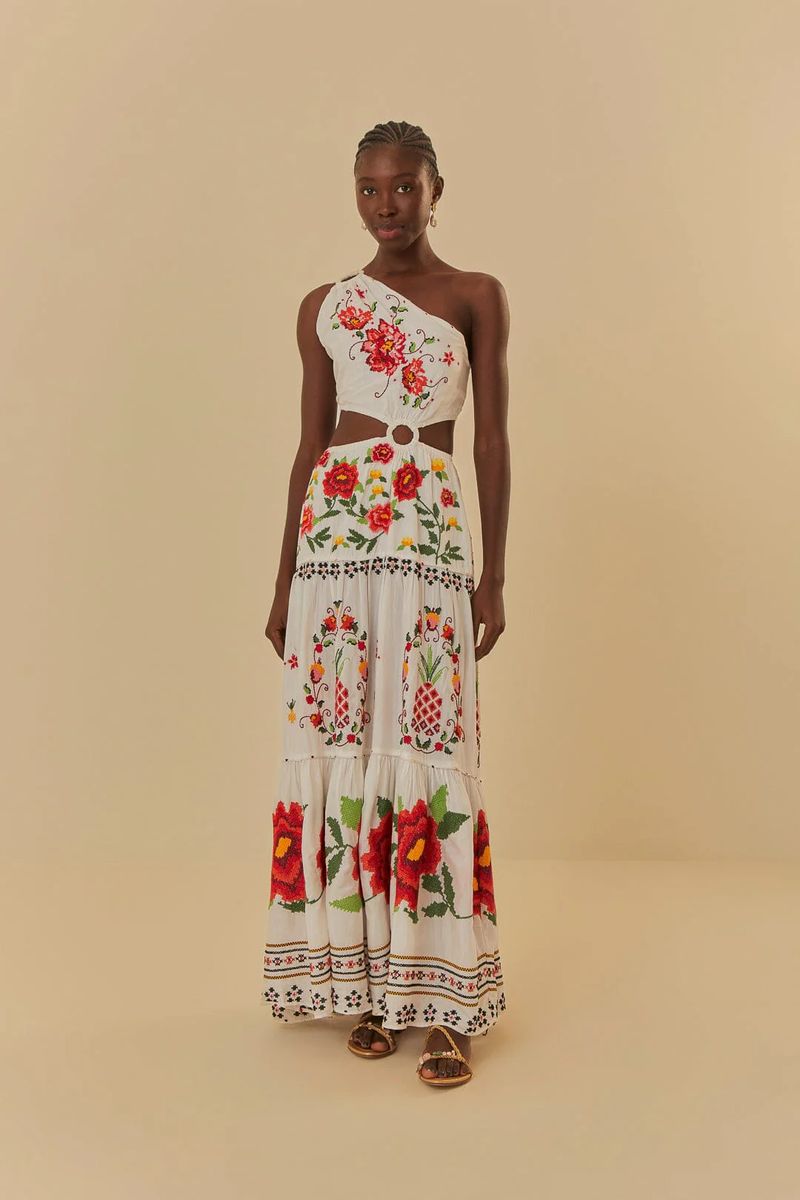 Besticktes, florales One-Shoulder-Maxikleid