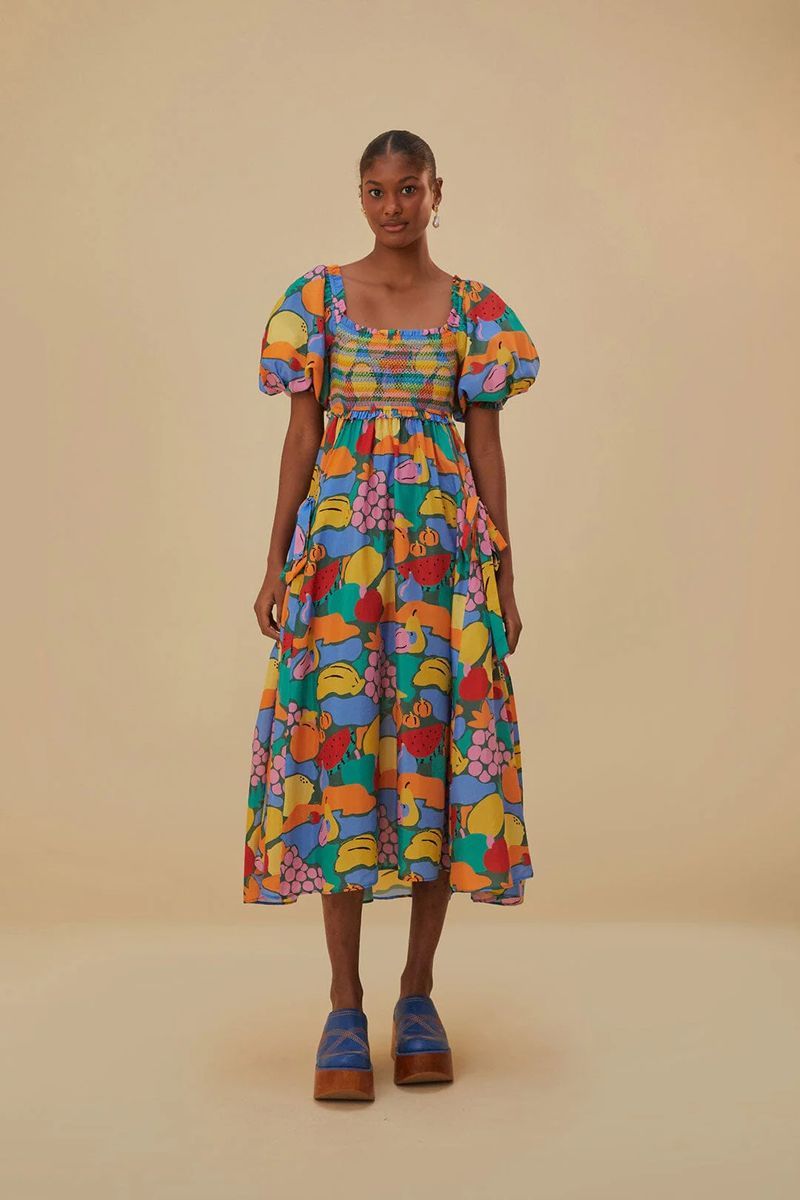 Farbenfrohes Midikleid mit Obstmuster und Smok