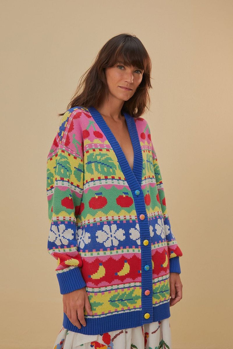 Bunte Strickjacke mit Obstgarten-Muster