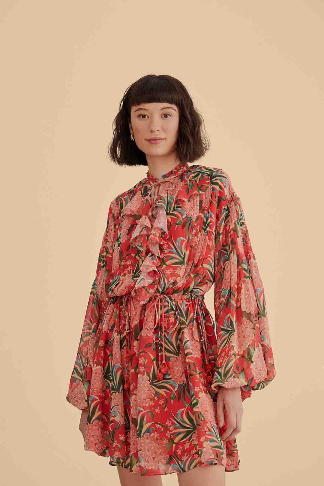 Mini-Kleid mit Blumenmuster und Rüschen