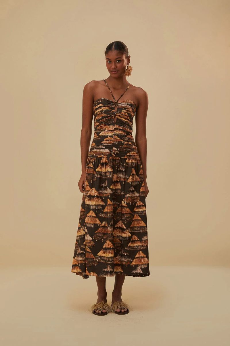 Maxikleid mit braunem Strohdachhütten-Print