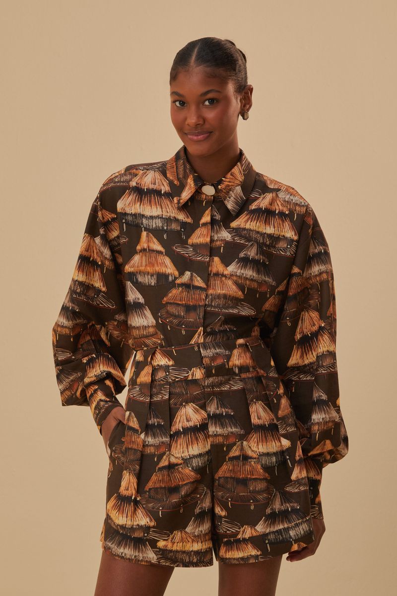 Gemusterter brauner Jumpsuit mit Hemdkragen