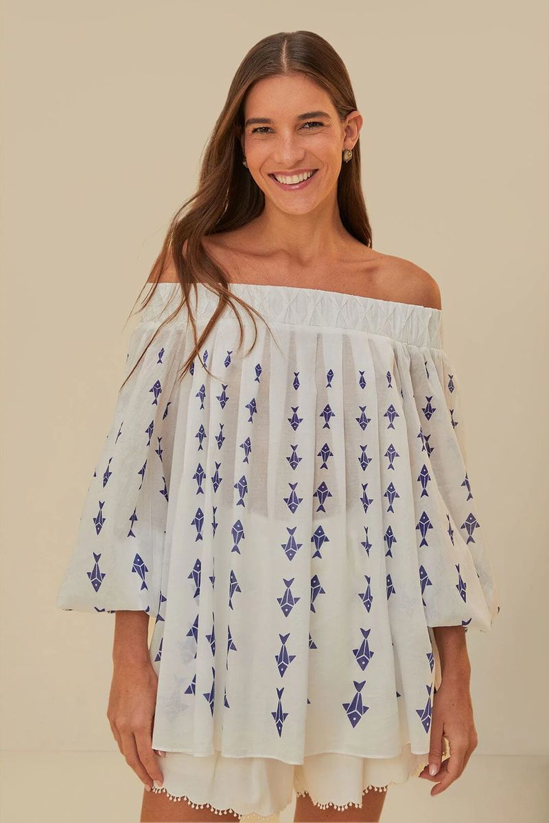 Luftige schulterfreie Bluse mit Fischmuster