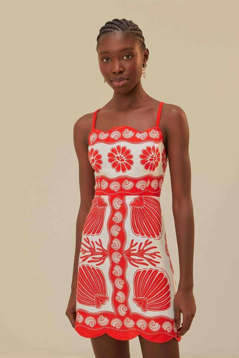 Lebhaftes Mini-Leinenkleid mit Muscheldruck