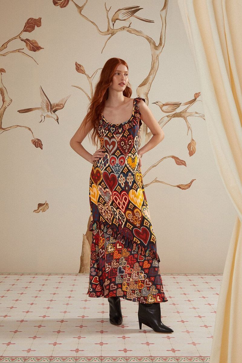 Maxi-Kleid aus Viskose mit Herzen-Ikat-Print