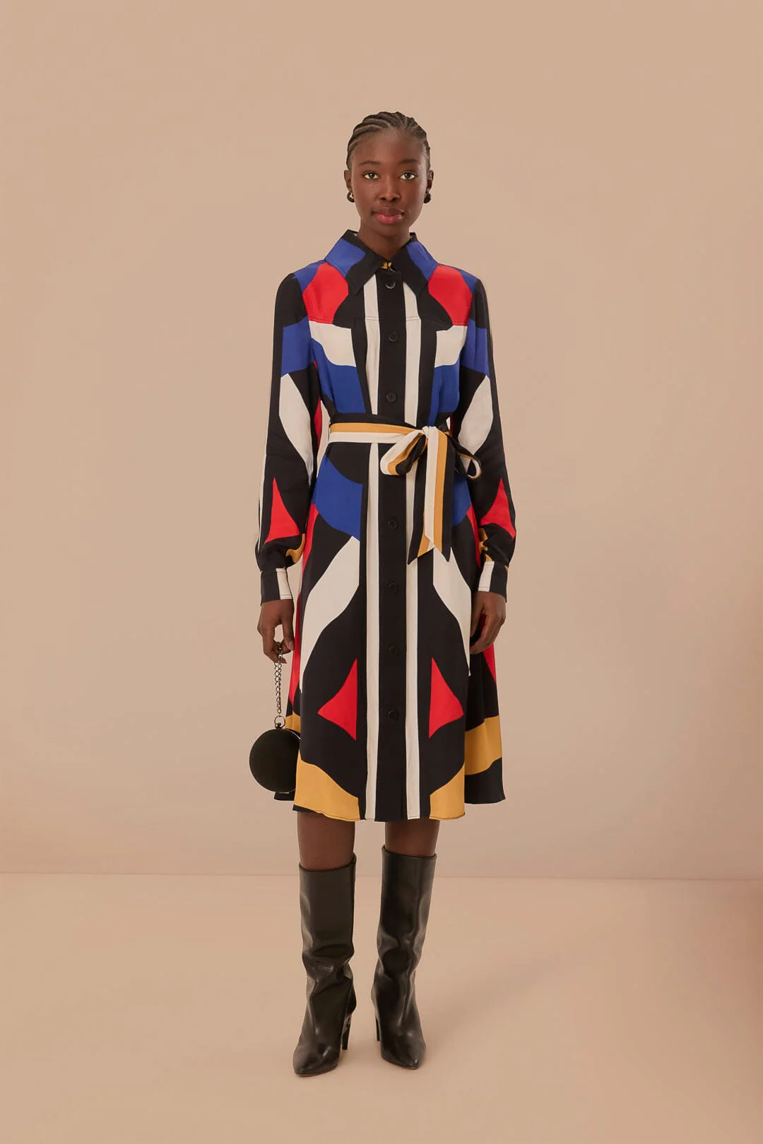 Geometrisches Viskose-Midi-Hemdkleid