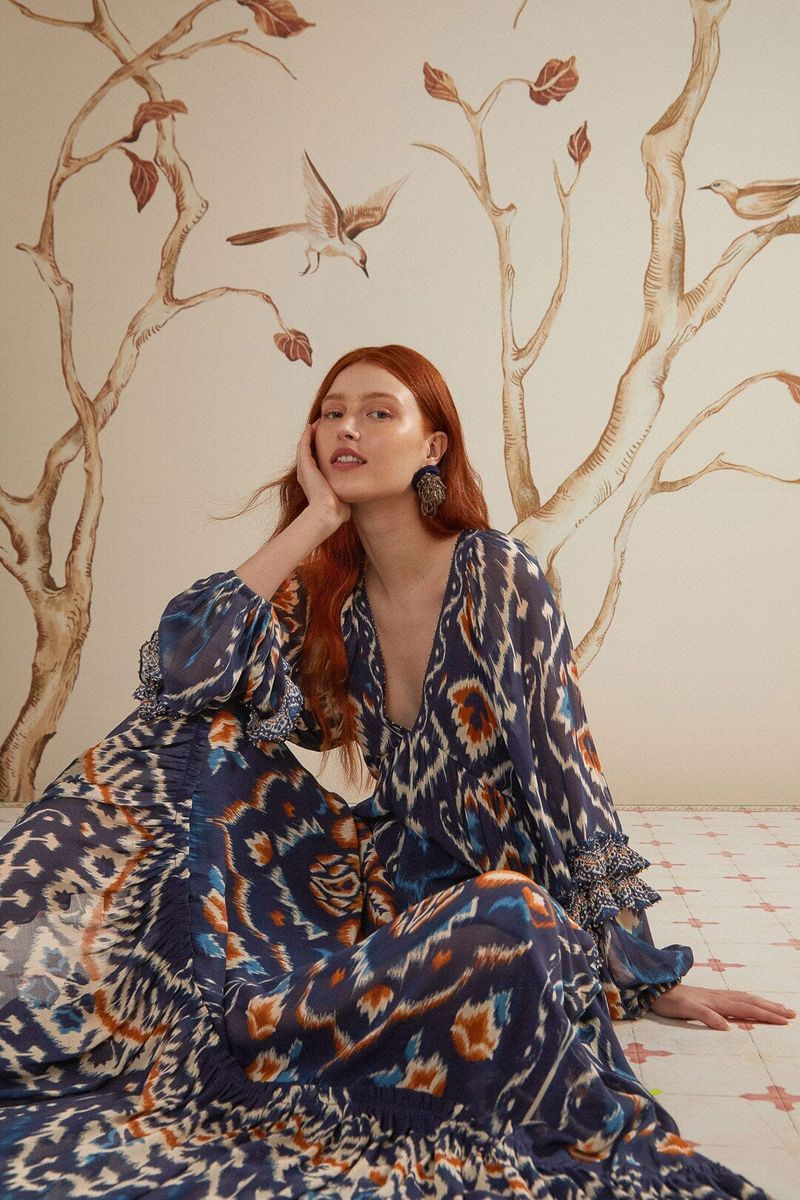 Fließendes Maxikleid mit Ikat-Muster